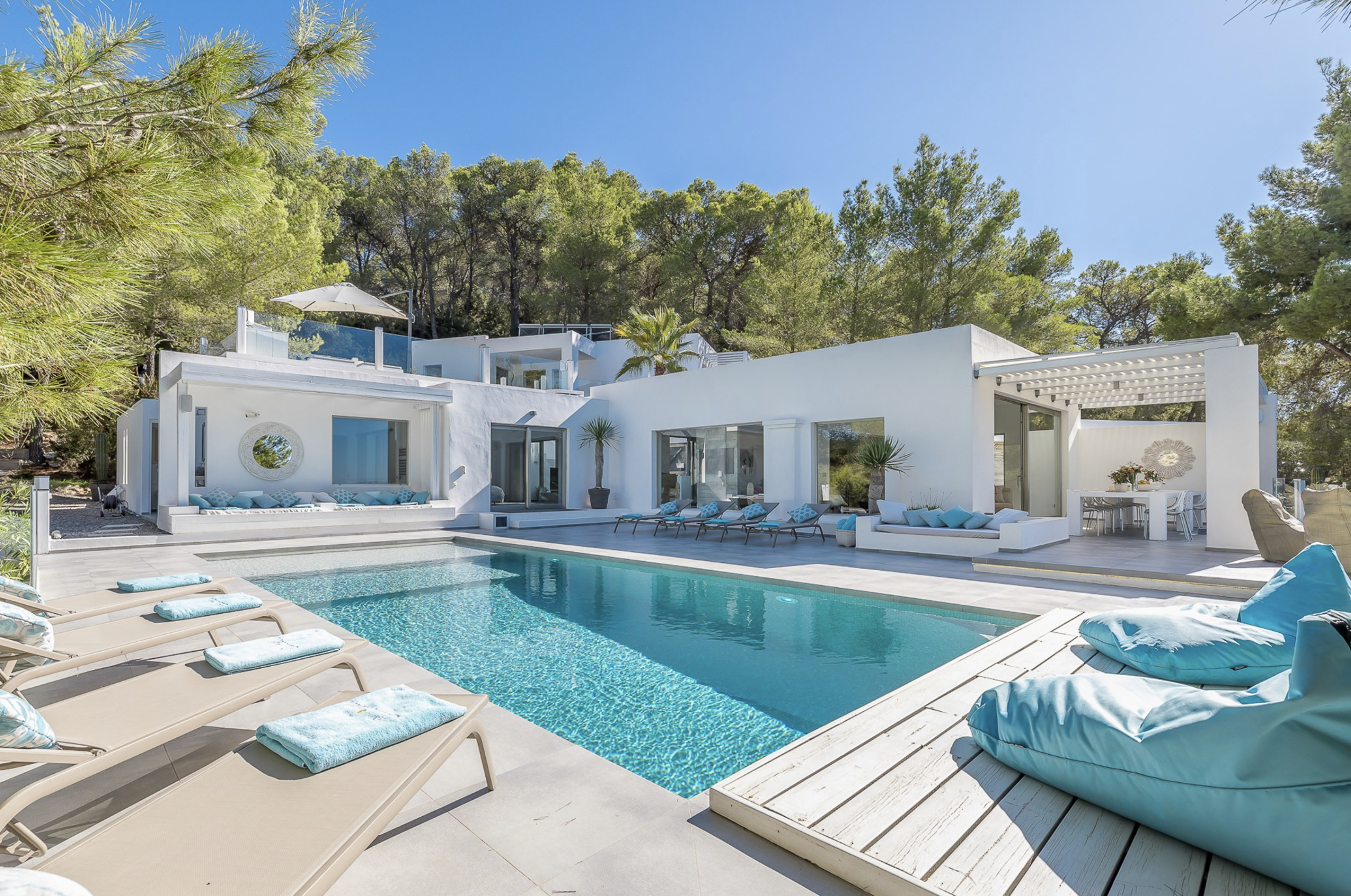 Resa Estates Ivy Cala Tarida Ibiza  luxe woning villa for rent te huur house pool house main.png